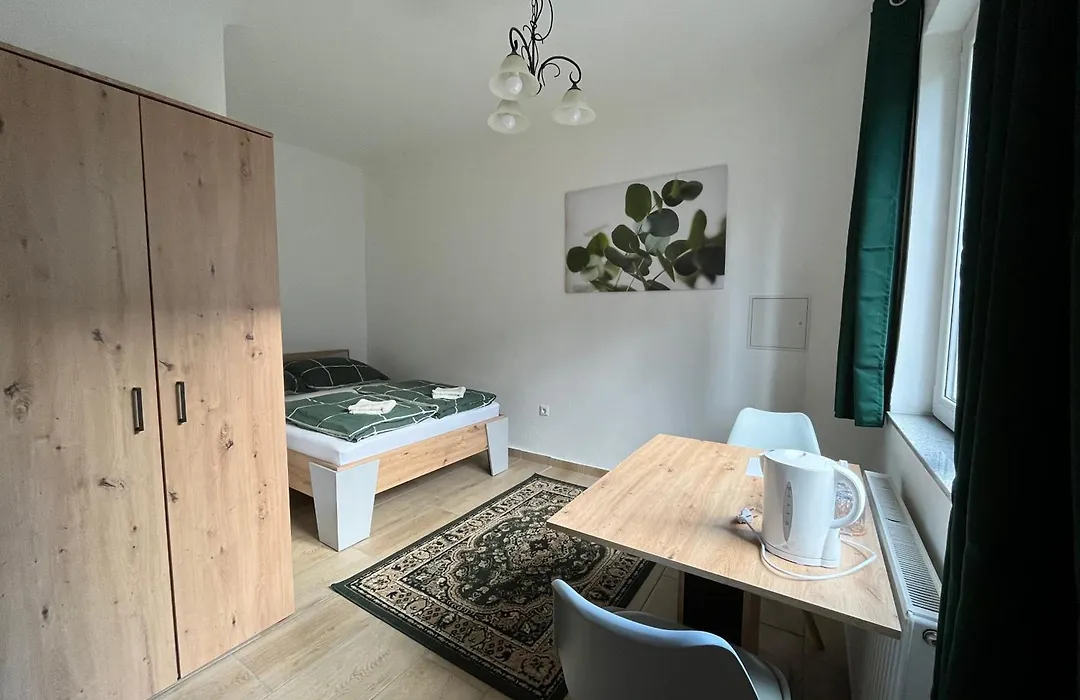 Traveler Lodging Vienna-1